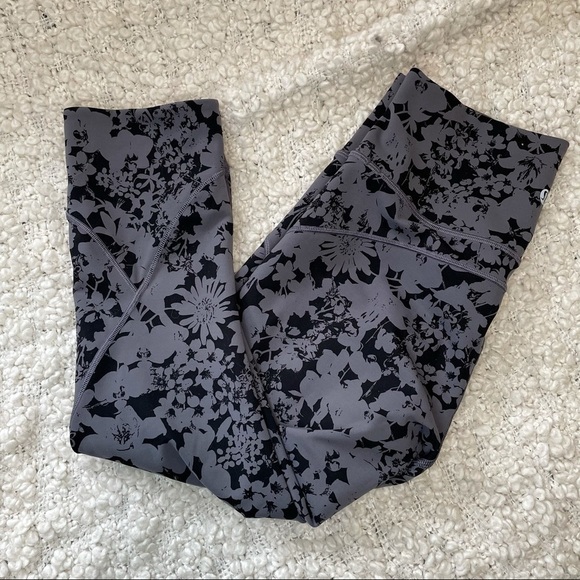 Lululemon All You Do Crop *19" Efflorescent Nebula 6 - Picture 6 of 8